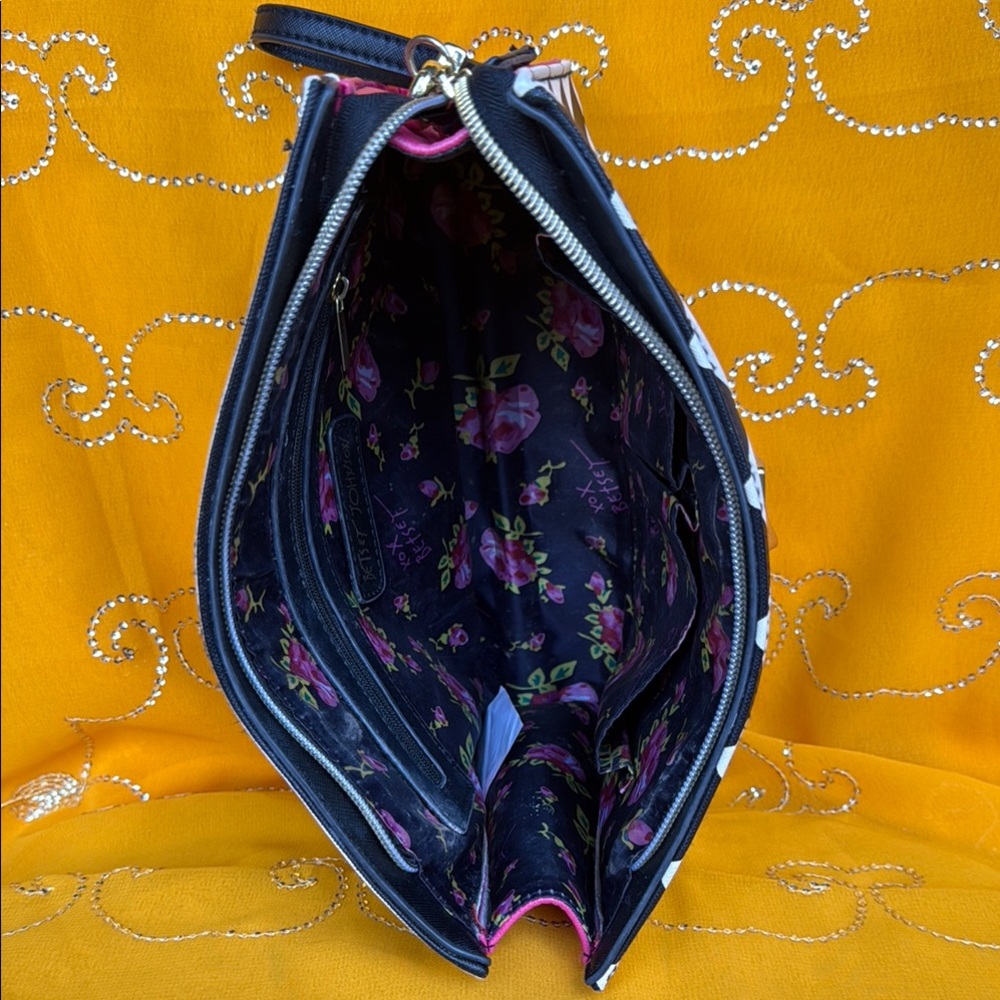 Betsey Johnson Black and White Diamond Clutch - Picture 9 of 11